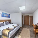 Otel River Elite 3*