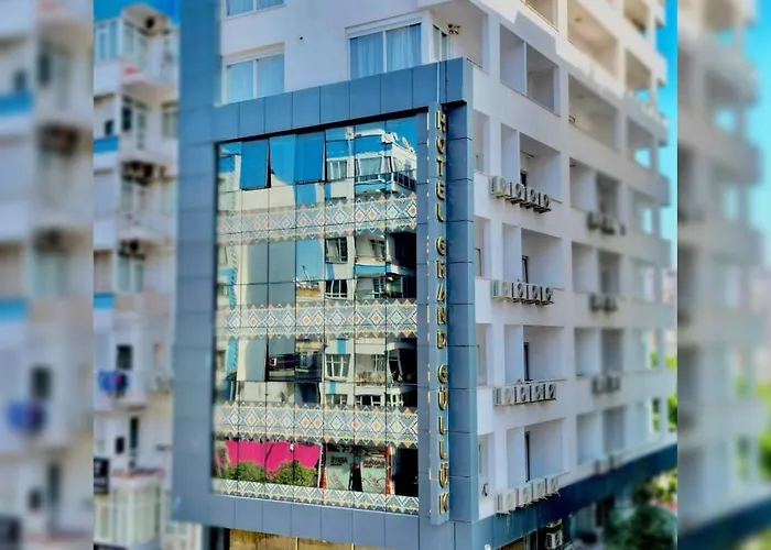 River Elite Hotel 3*