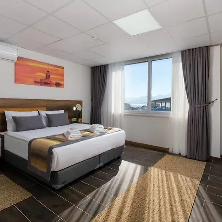 Grand Gulluk Center 3* Анталья